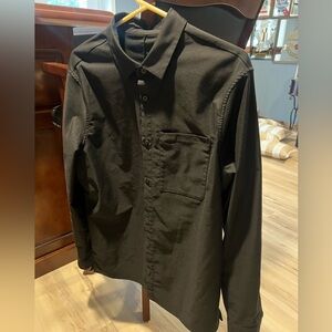 Men’s Lululemon black button down